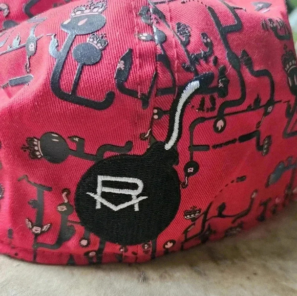 Reverb Black & Red Graphic Print Hat Baseball Cap (sz 7 5/8) - Picture 6 of 7